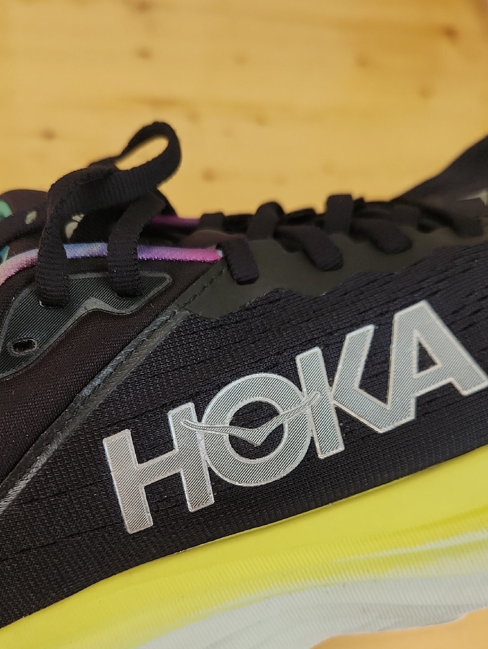 Hoka One One Bondi 8 Size 9.5 Max Cushion Running Shoes Black Rainbow Trim - Picture 14 of 17